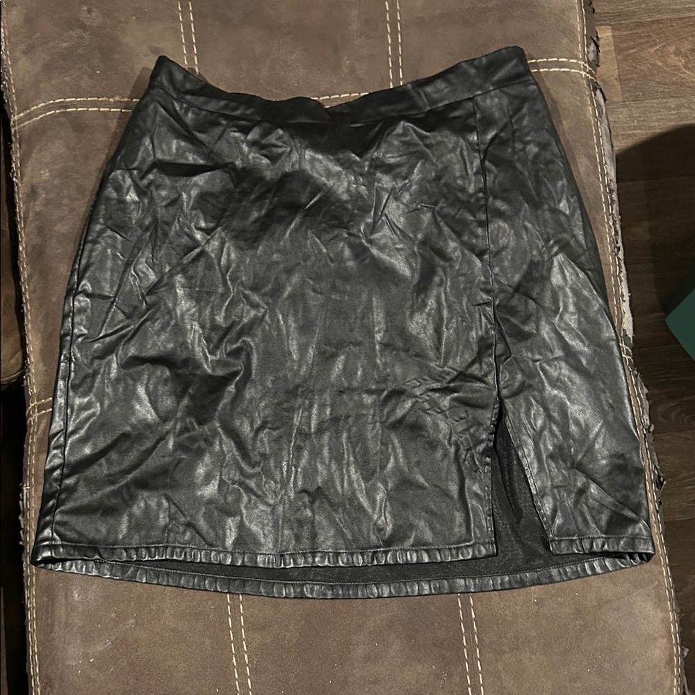 SHEIN Black Faux Leather Pencil Skirt